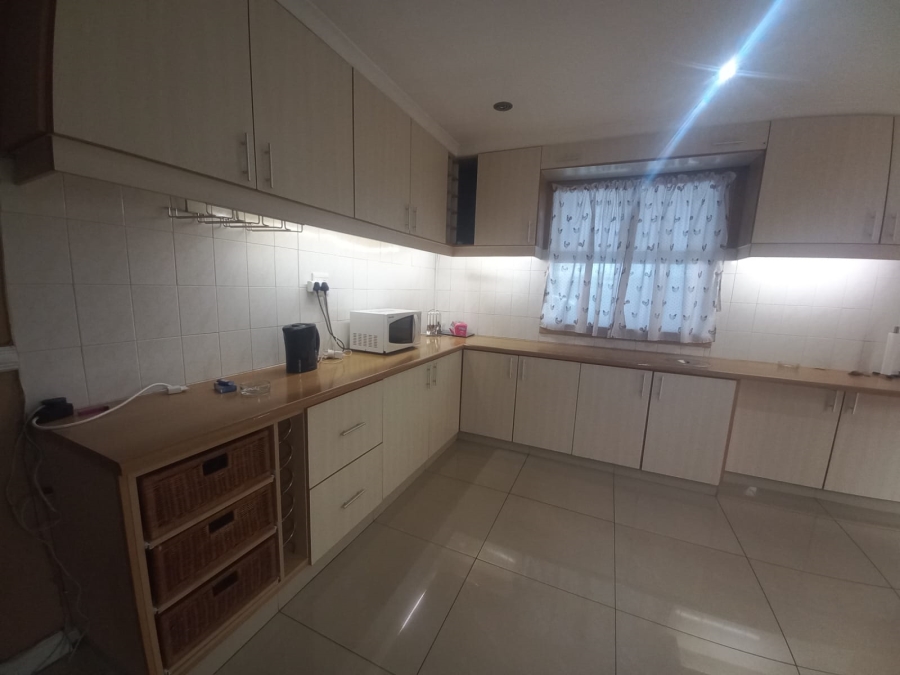 4 Bedroom Property for Sale in Portlands Western Cape